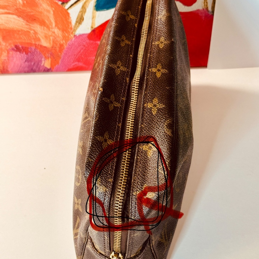 Louis Vuitton Brown and Gold Monogram Toiletry bag - Picture 8 of 15
